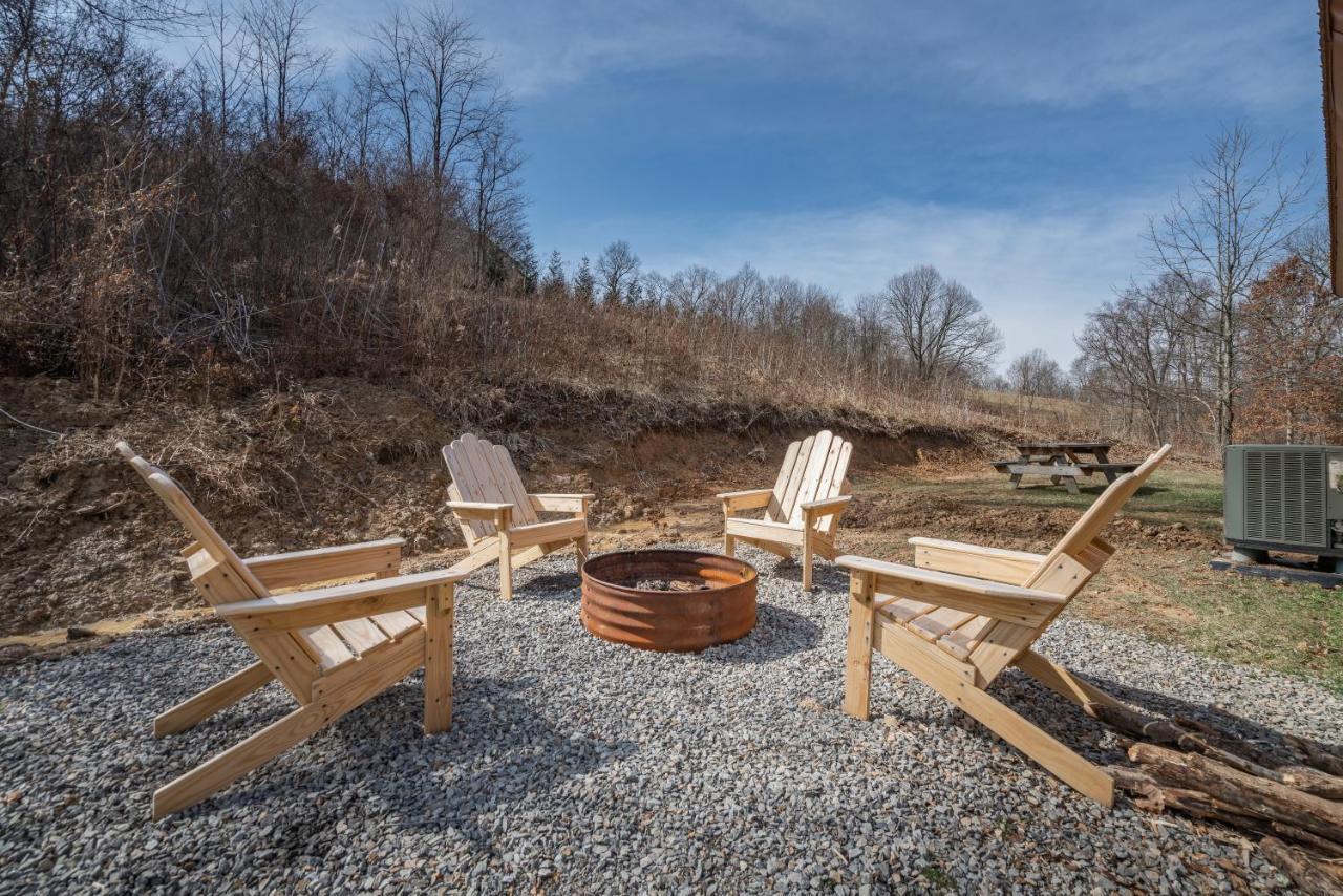 Family Friendly ~ Hocking Hills Cabin ~ Close To Caves, W/Wifi South Bloomingville Ngoại thất bức ảnh